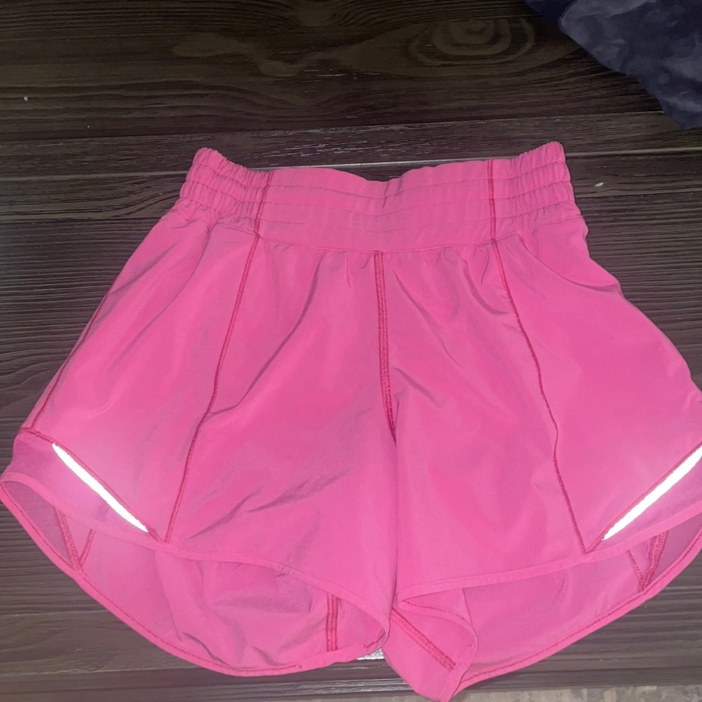 COPY - lululemon HR shorts 4” size 4